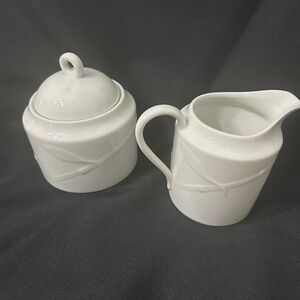 Studio Nova White Sugar and Creamer Set